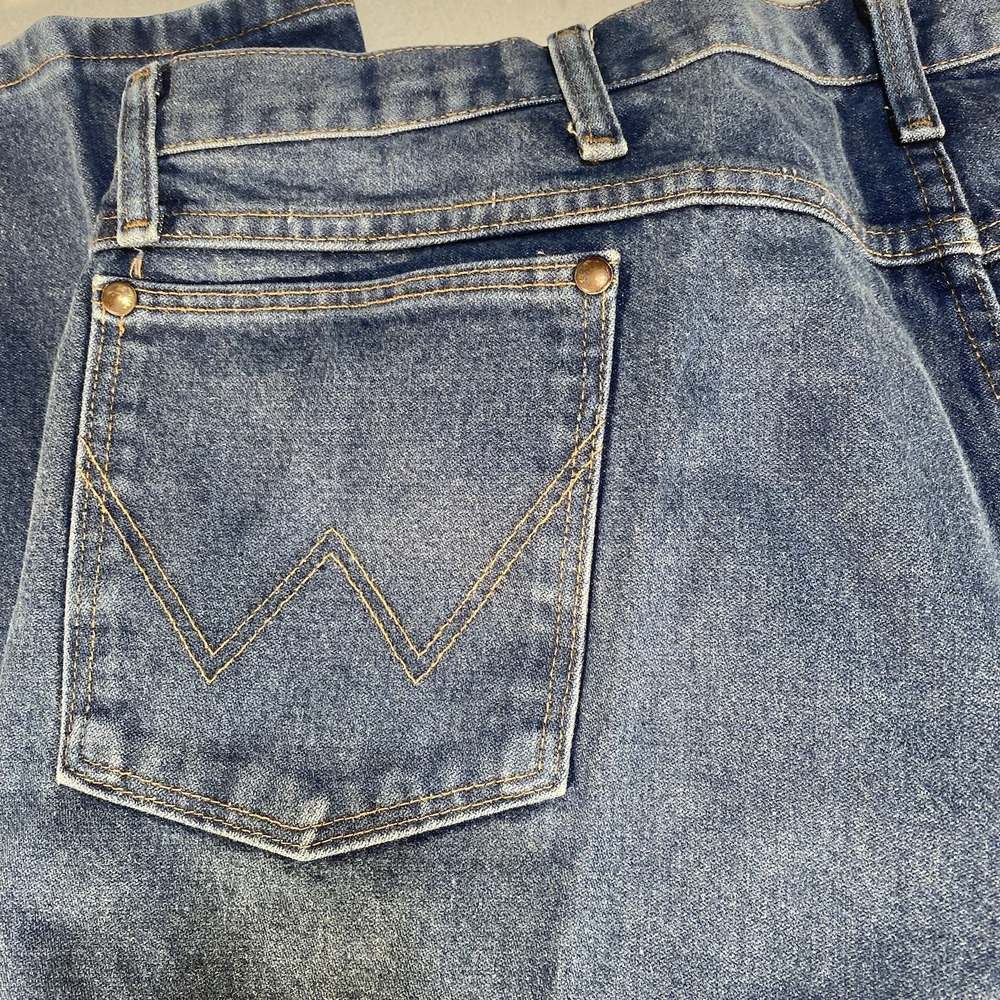 Wrangler - Picture 10 of 14